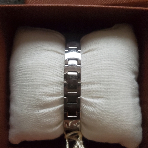 Coach Watch - Picture 4 of 4